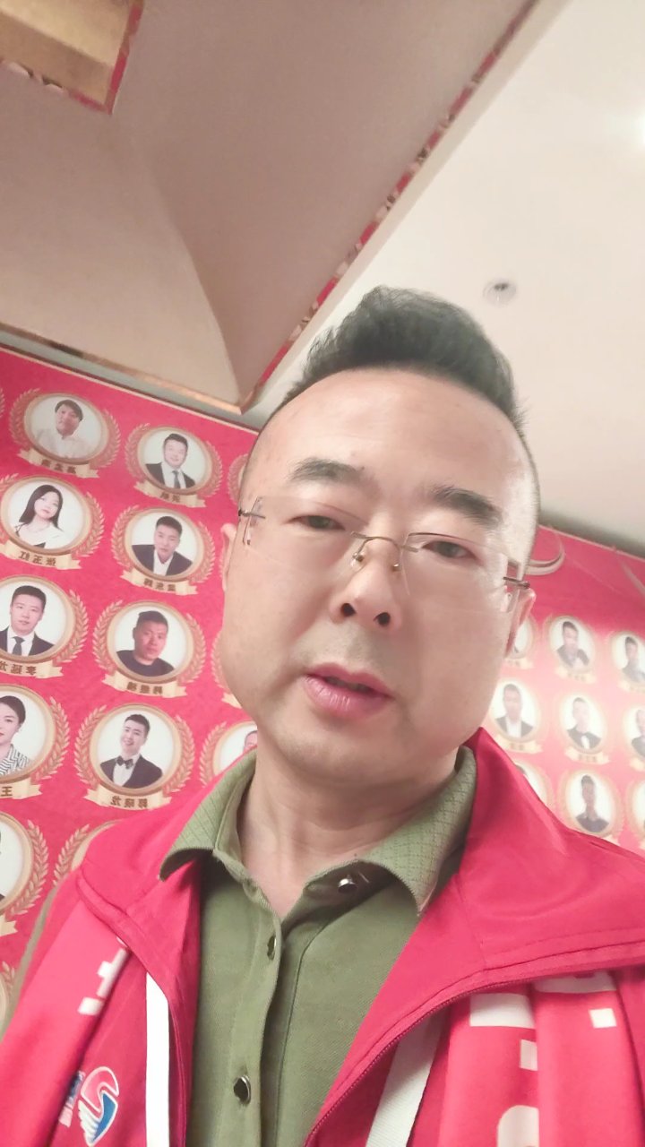**挫折是成长的垫脚石**