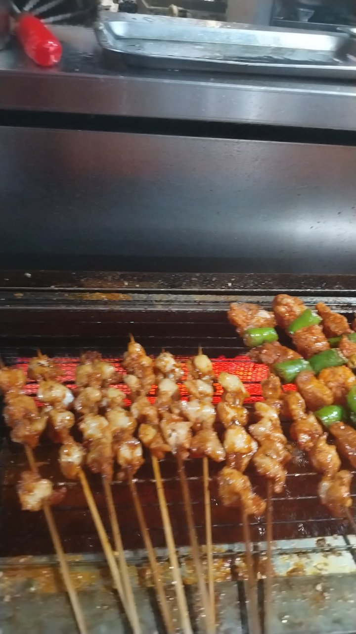 红旗鱼烧烤局,这尺寸绝了