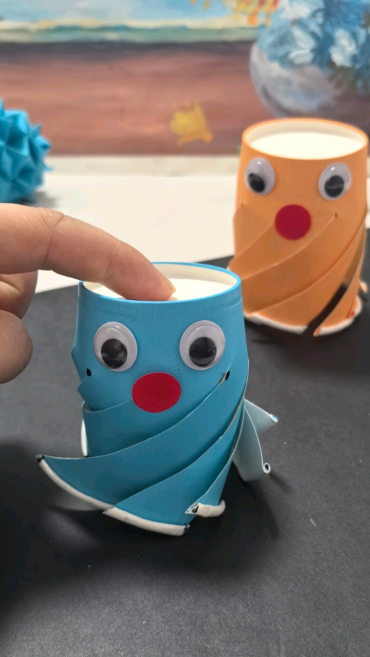 信不信？纸杯秒变深海舞王小章鱼，孩子能抱着它玩半小时！