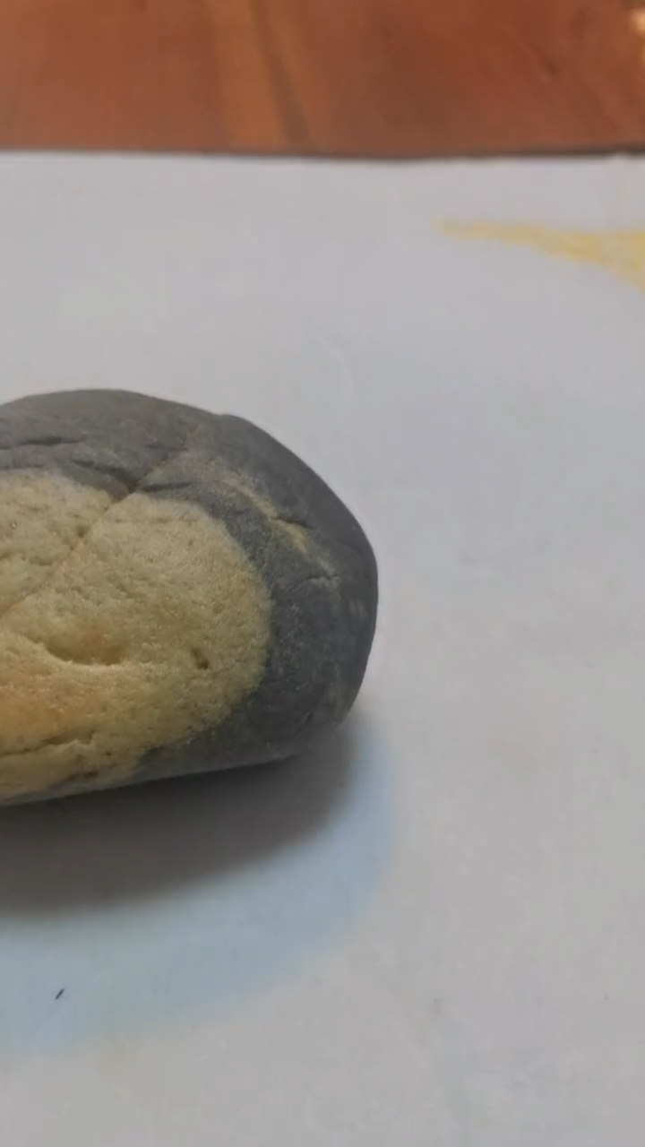 长期收购纯天然艺术品石。纯天然小鸡出壳奇石