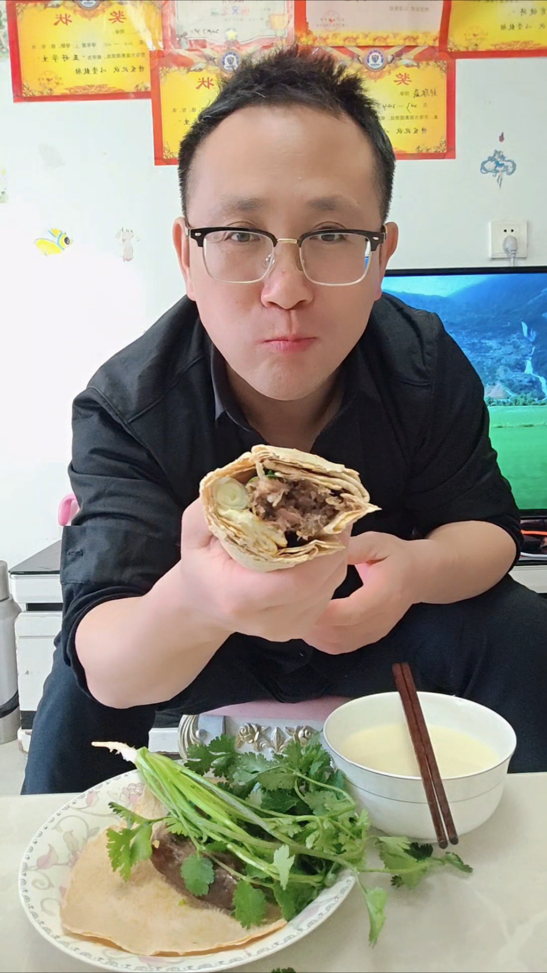 煎饼卷大葱