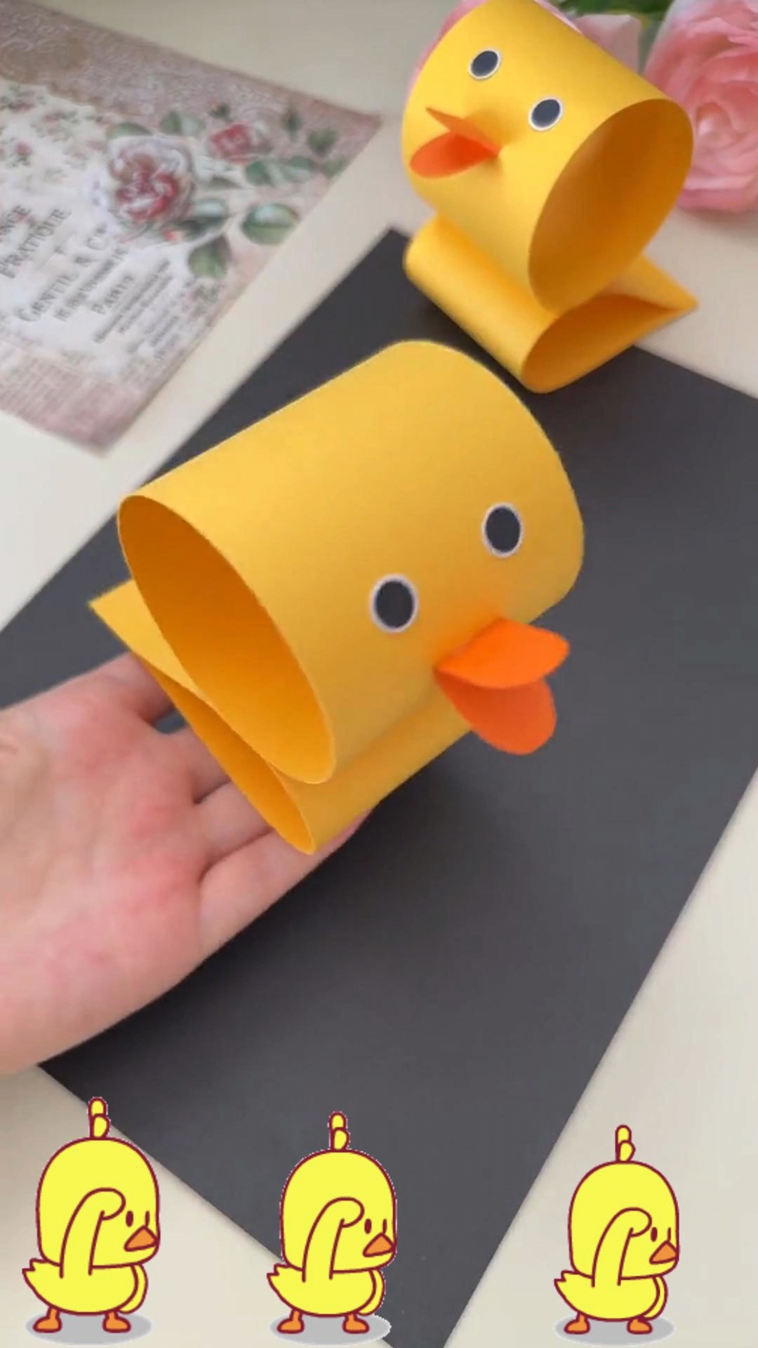 门前大桥下,游过一群鸭。快来快来和我一起做小鸭子吧~