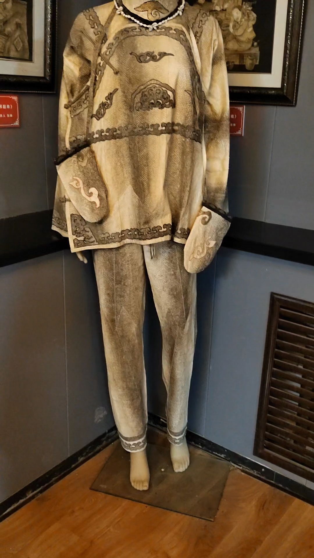 赫哲族的鱼皮衣,鱼皮画,少数民族文化博大精深