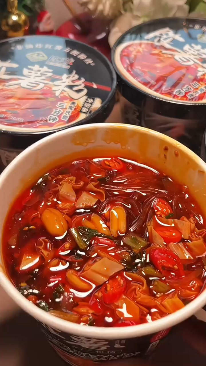 陈蜀家酸辣粉，六桶装超满足！