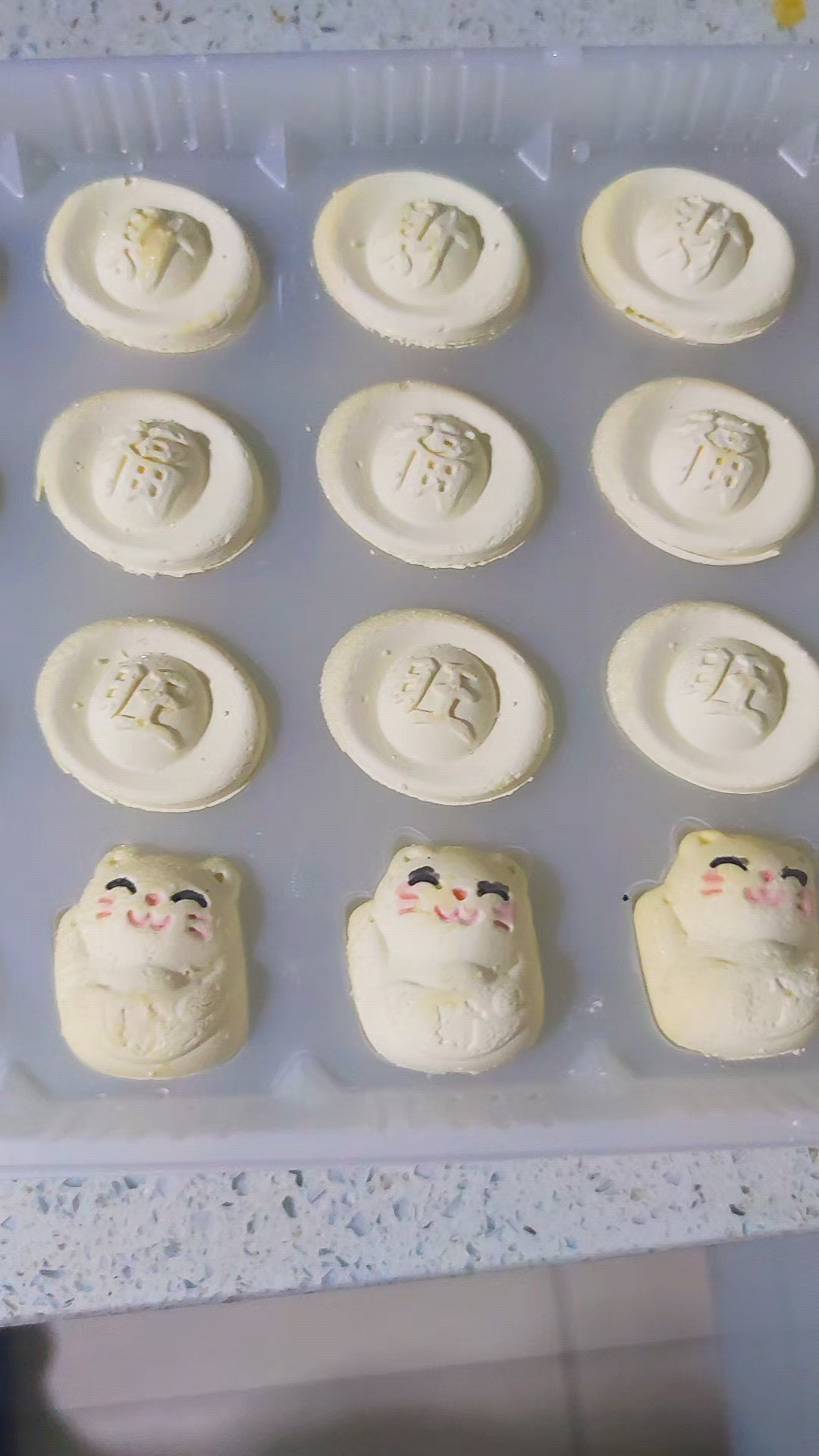 当我煮了黑米粥,但儿子想吃汤圆时,黑米粥招财猫汤圆就诞生了