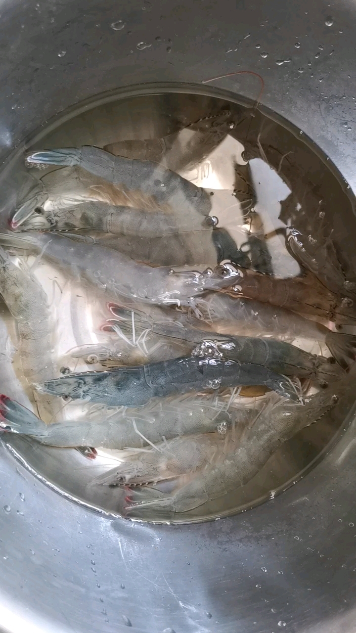 虾跟菠萝多少钱一斤