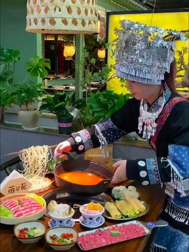 打卡沈阳酸汤火锅 酸汤火锅 沈阳美食 沈阳攻略 沈阳打卡 苗翠花酸汤火锅