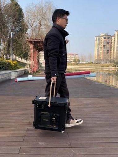 非常适合轻装钓鱼的全地形轻量钓鱼箱，大钓箱的功能基本都具备 #钓鱼箱 #钓箱 #简易钓箱 