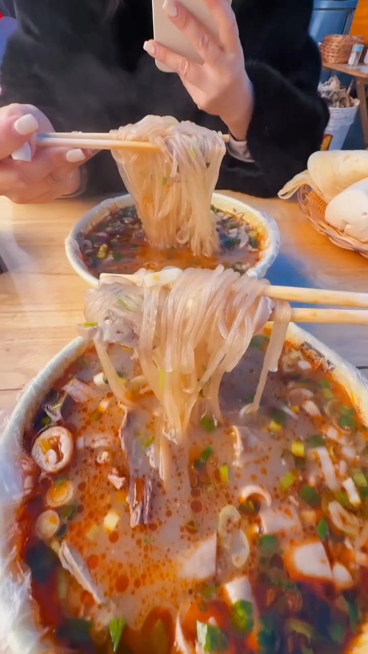 单县这家孟家鲜羊杂汤超级超级好喝
