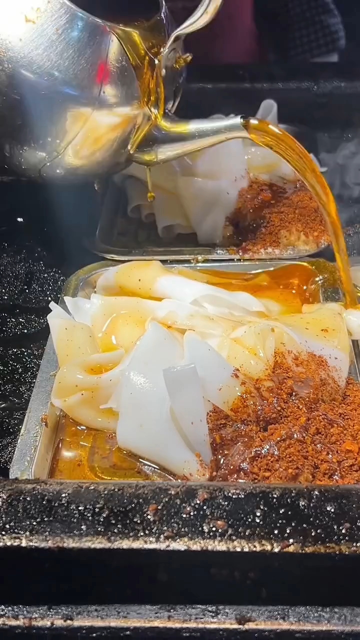 可惜你不在贵阳，吃不到这么好吃的烤米皮