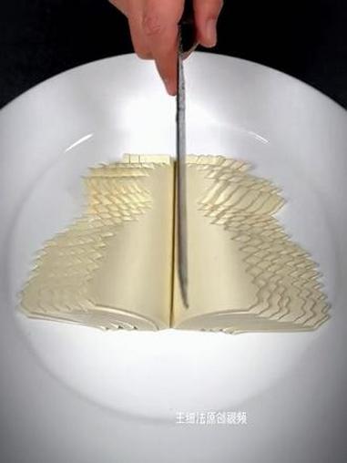 把皮蛋豆腐做成吃不起的样子 在家做美食 创意盘饰 摆盘技巧 皮蛋豆腐