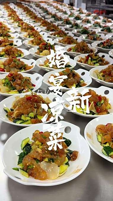 兄弟们要的婚宴凉菜来了,分享是一种美德,有用的可以借鉴一下。抖音美食创作人 抖音美食推荐官