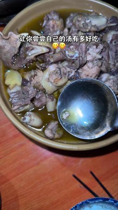 挺好吃的东西,先让你尝尝请你尝尝自己吧 老母鸡汤 大补