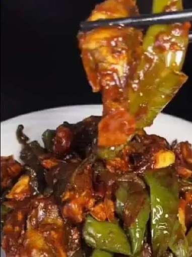 东北酱焖老头鱼教程家常菜酱焖老头鱼鱼的花样做法下饭菜美食教程持续更新