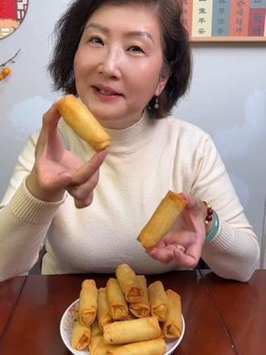 黄芽菜肉丝春卷