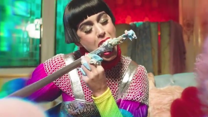 [图]28.「Katy Perry」「MV」水果姐mv高清:HeyHeyHey