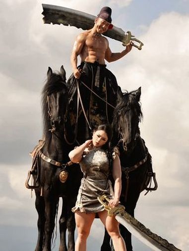 我站在烈烈风中 问这天下谁是英雄 武侠风 阳大大真大 我站在烈烈风中问天下谁是英雄 @巨石