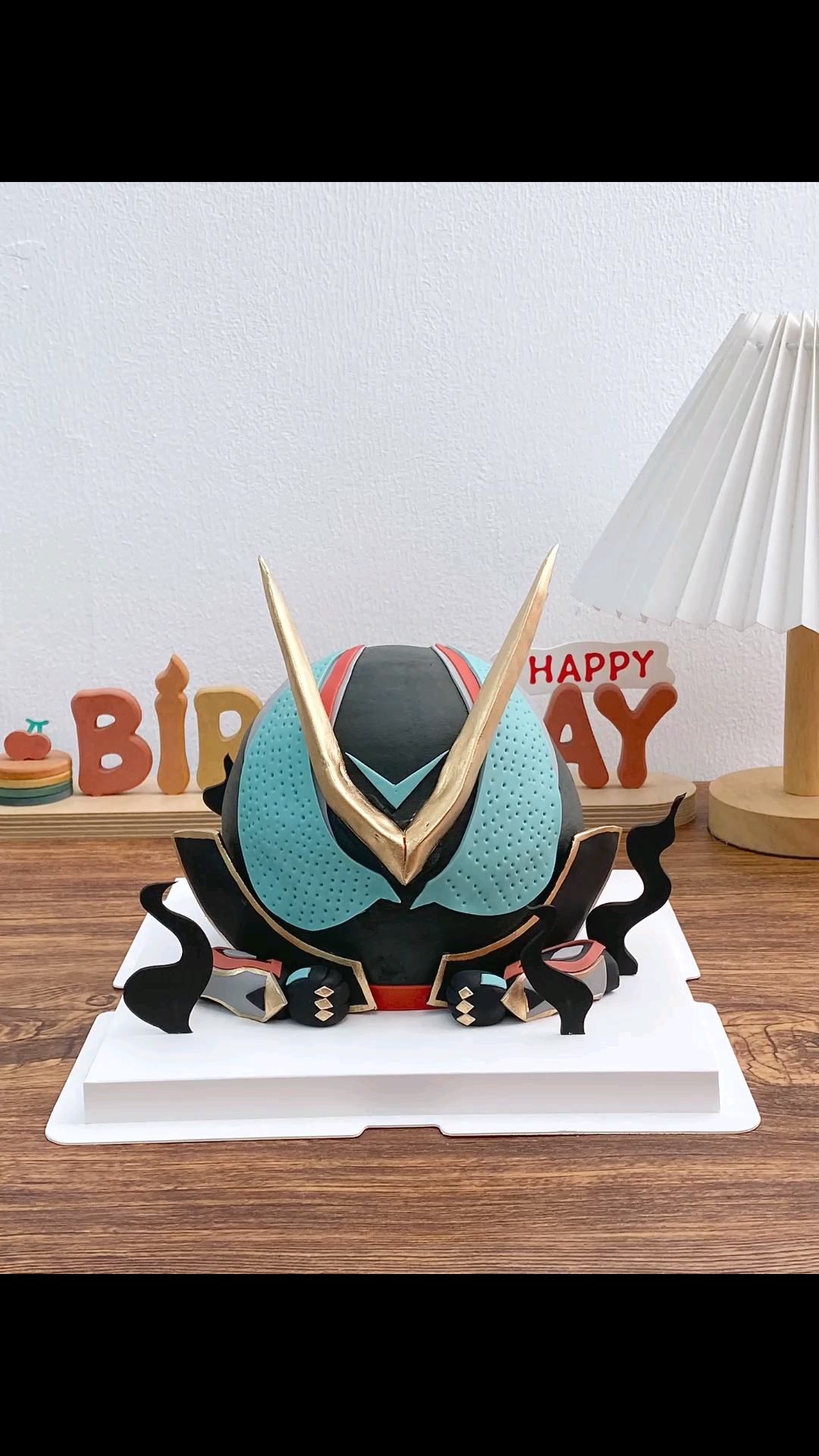 假面骑士zzz灾厄形态小蛋糕 北京二次元立体大头生日蛋糕#假面骑士# #生日蛋糕# #二次