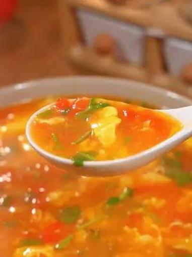 西红柿鸡蛋汤这样做,营养美味,全家都爱喝~ 美食教程 西红柿 西红柿鸡蛋汤