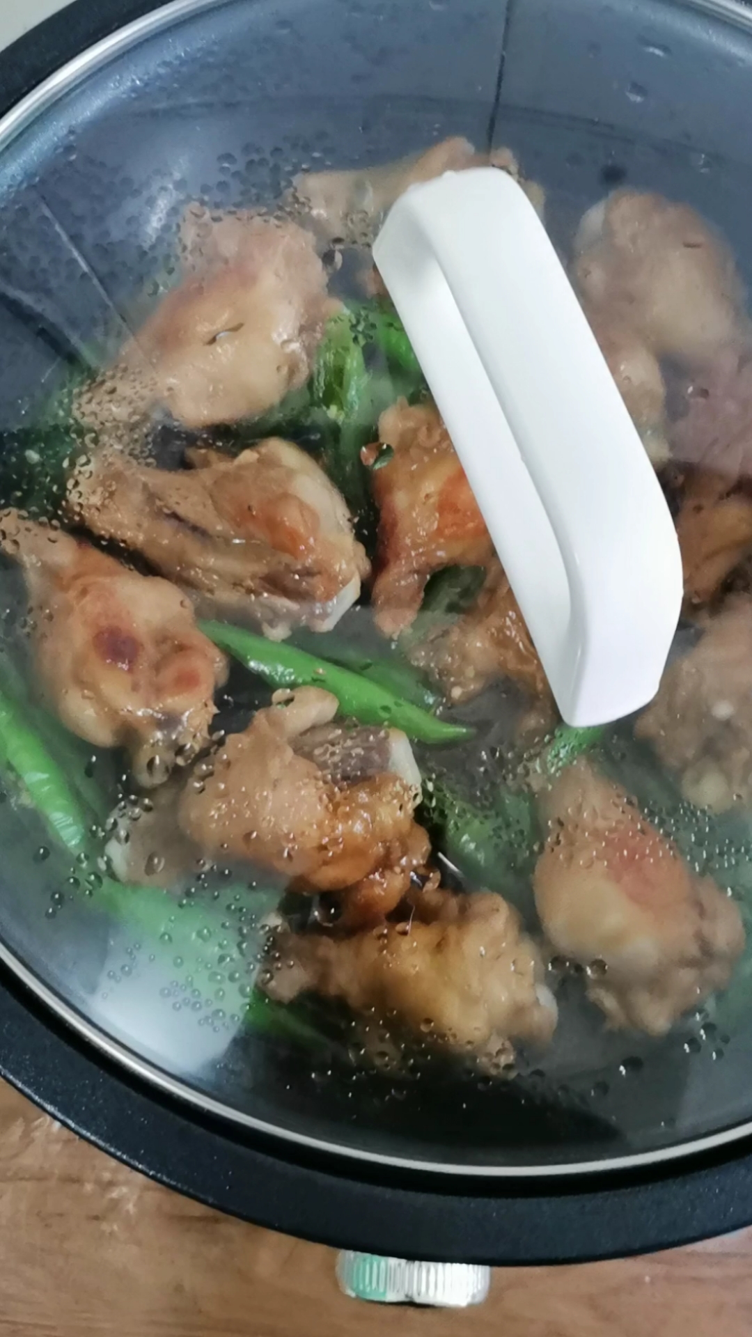 今天中午吃香煎鸡翅根～
