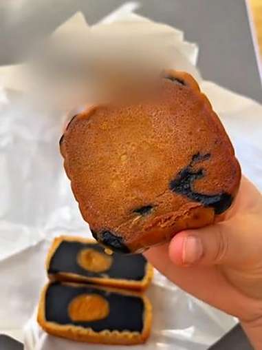 陈进晃柴火咸蛋黄黑豆沙月饼 非遗传承手工充饥食品零食 烘焙 好吃的