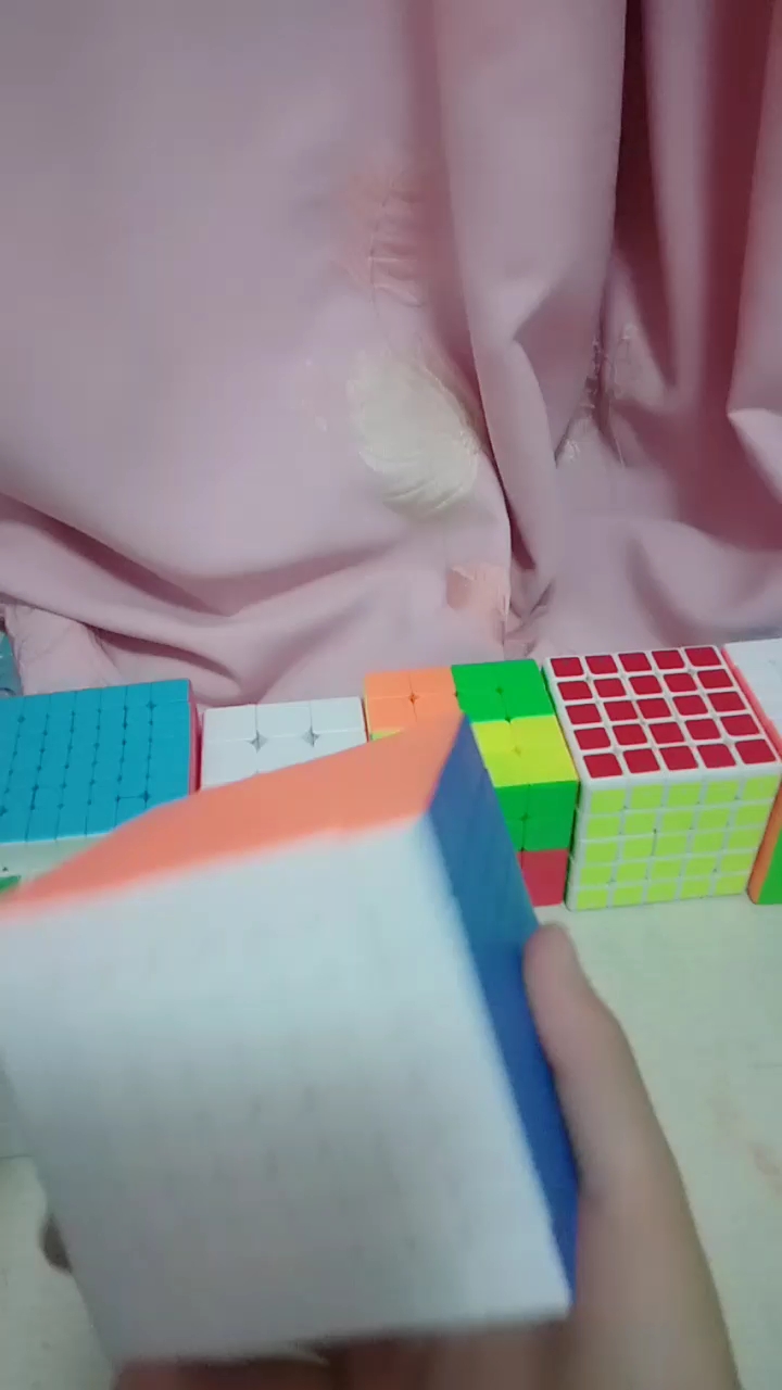 八阶魔方变成四个回字的教程。