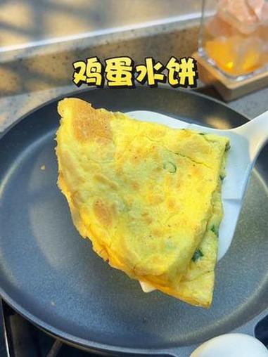 一勺面粉,3勺水,3个鸡蛋,请记住这个公式,简单又营养的鸡蛋水饼就做好了,柔软又劲道 #早