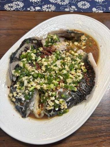 鲫鱼还能这么做,比红烧还下饭 凉拌鲫鱼 凉拌鲫鱼做法 下饭菜 家常菜 鲫鱼做法