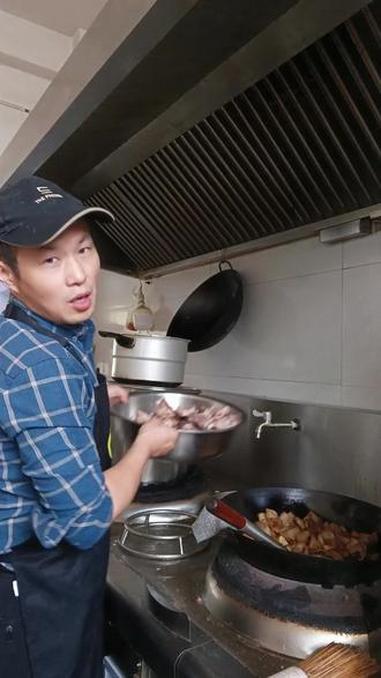 好味道还是手工造,没有科技与狠活。简单易学易做省时省力出餐快。固始鹅块,汤鲜味美,鲜嫩多汁