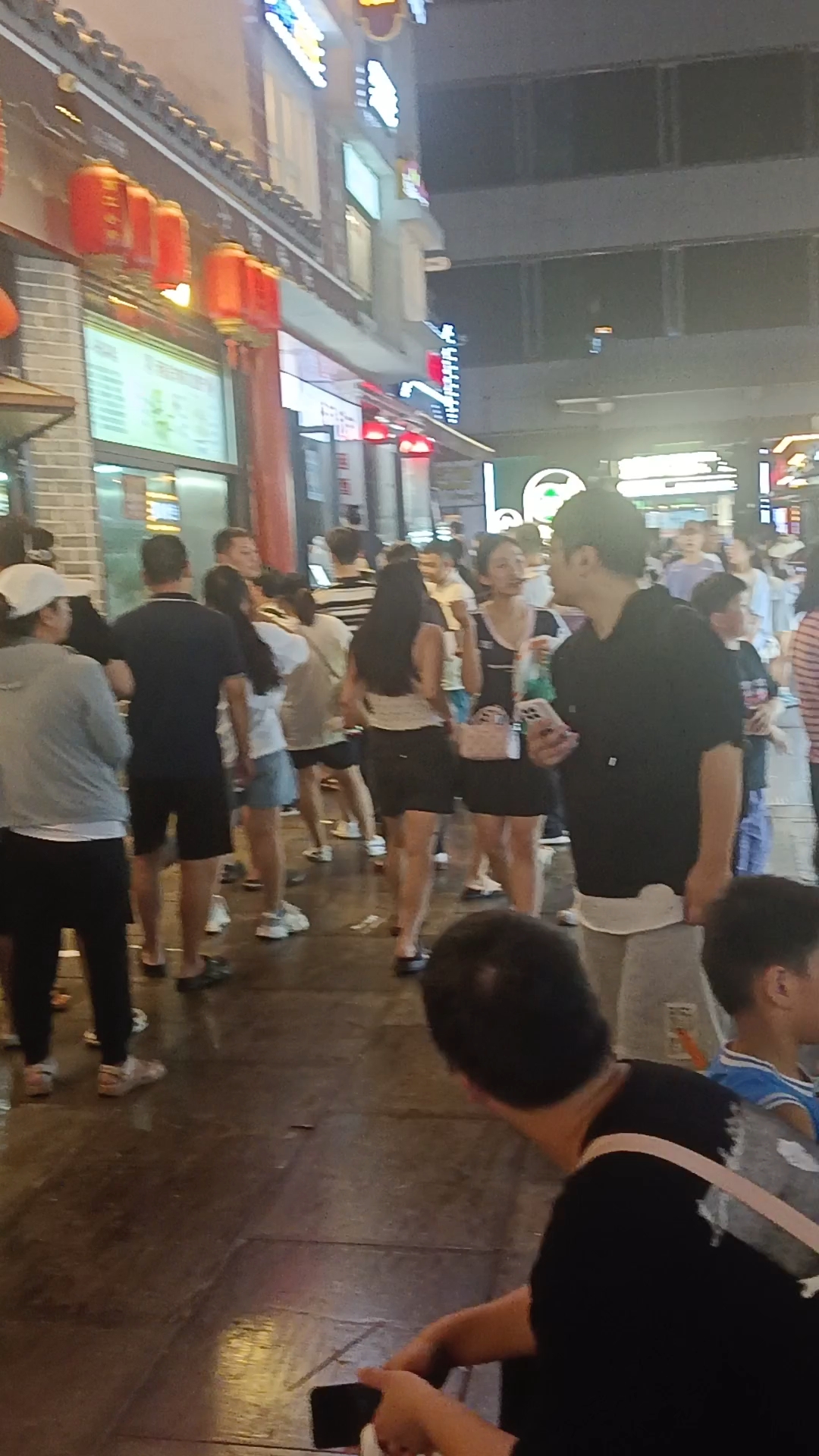 中华名小吃,河南省非物质文化遗产,洛阳市西工小街,小街锅贴。