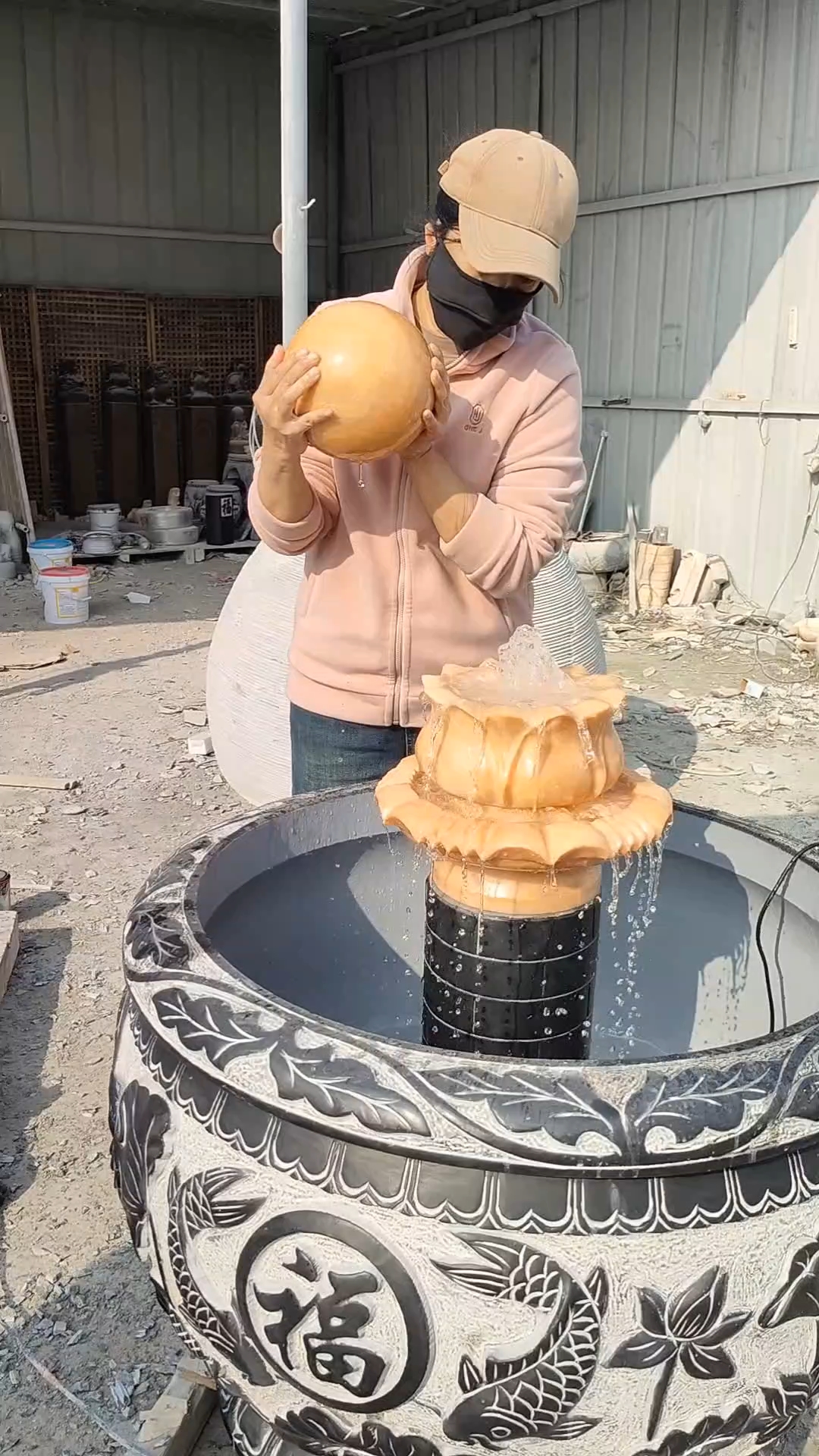 青石仿古荷花鱼流水鱼缸别墅庭院石雕摆件