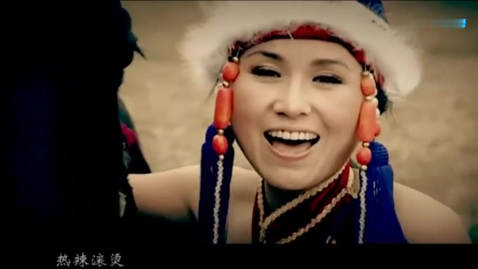 [图]草原情歌《套马杆》「高清MV」乌兰托娅:原唱