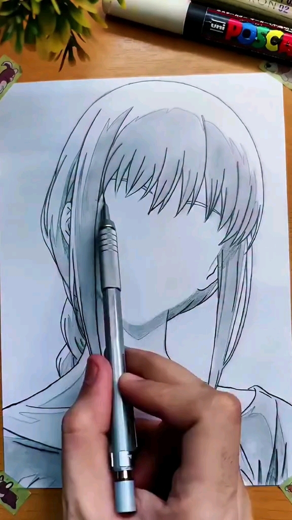 如何画动漫人物脸部