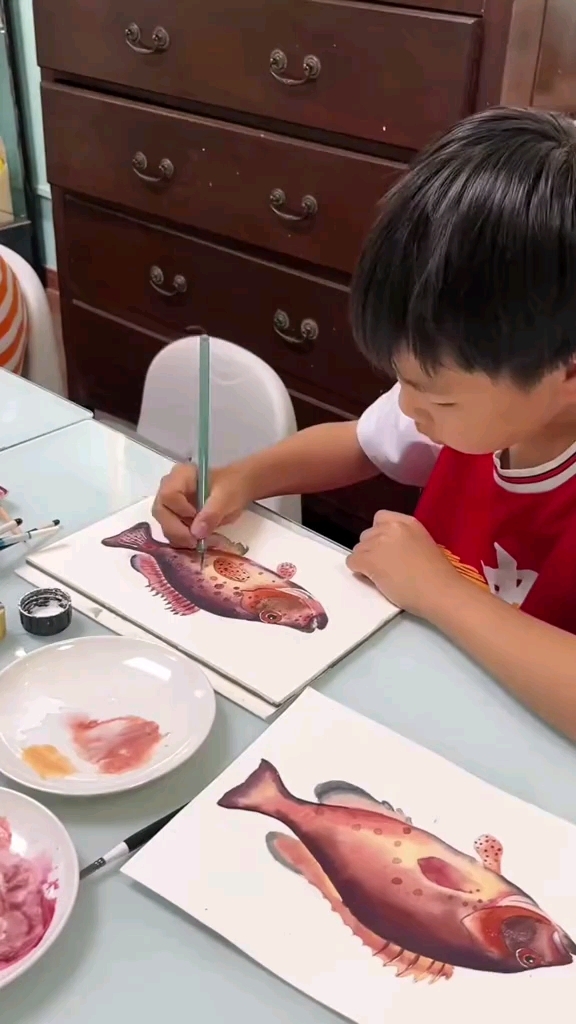 小朋友画水彩鱼