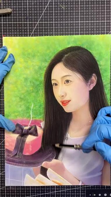 彩铅画,是心灵与色彩的交响曲。#人物肖像 #彩铅画 #照片转手绘 #画画 #定制