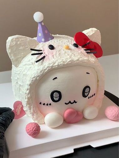 制作一个戴hellykitty的头套的吉伊蛋糕 南宁蛋糕定制 沉浸式做蛋糕 吉伊卡哇 He