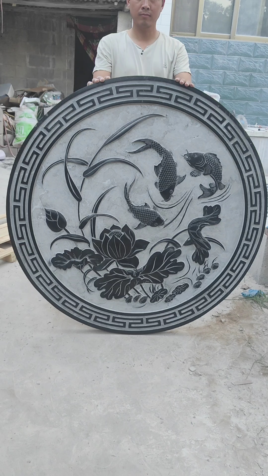 #青石石材雕刻浮雕壁画荷花鱼#庭院设计