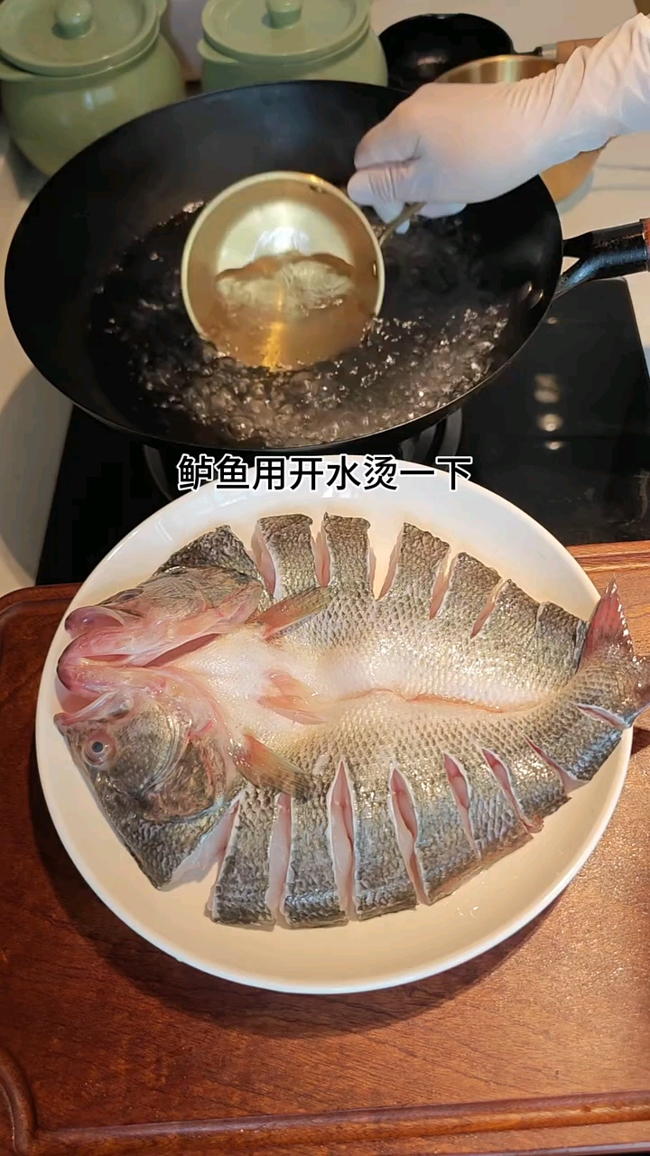 蒸鲈鱼