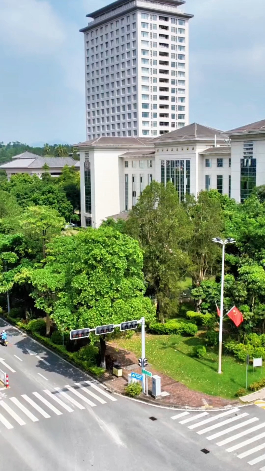 他们不养一只鸡,却做到了2000亿的规模,这就是广东温氏集团