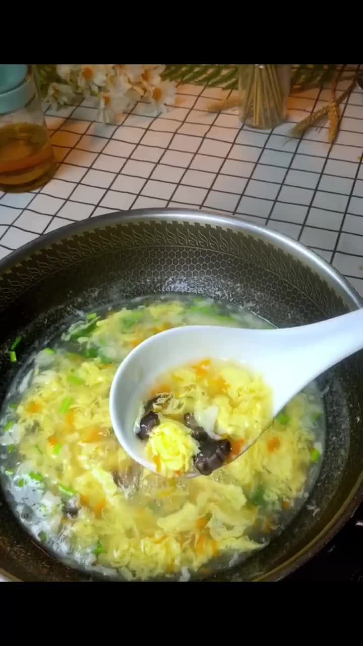 海参蛋花汤,做法简单,看一遍就能学会!