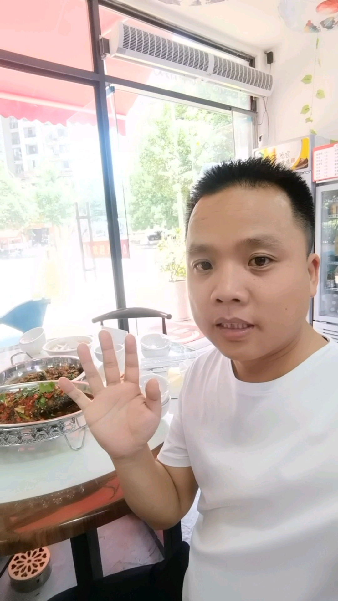 香辣剔骨鸭,好吃不长胖。打底三碗饭+