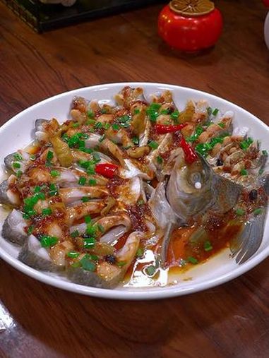 酱椒鳊鱼 酱椒鳊鱼做法,香辣过瘾,好吃又下饭 酱椒鳊鱼