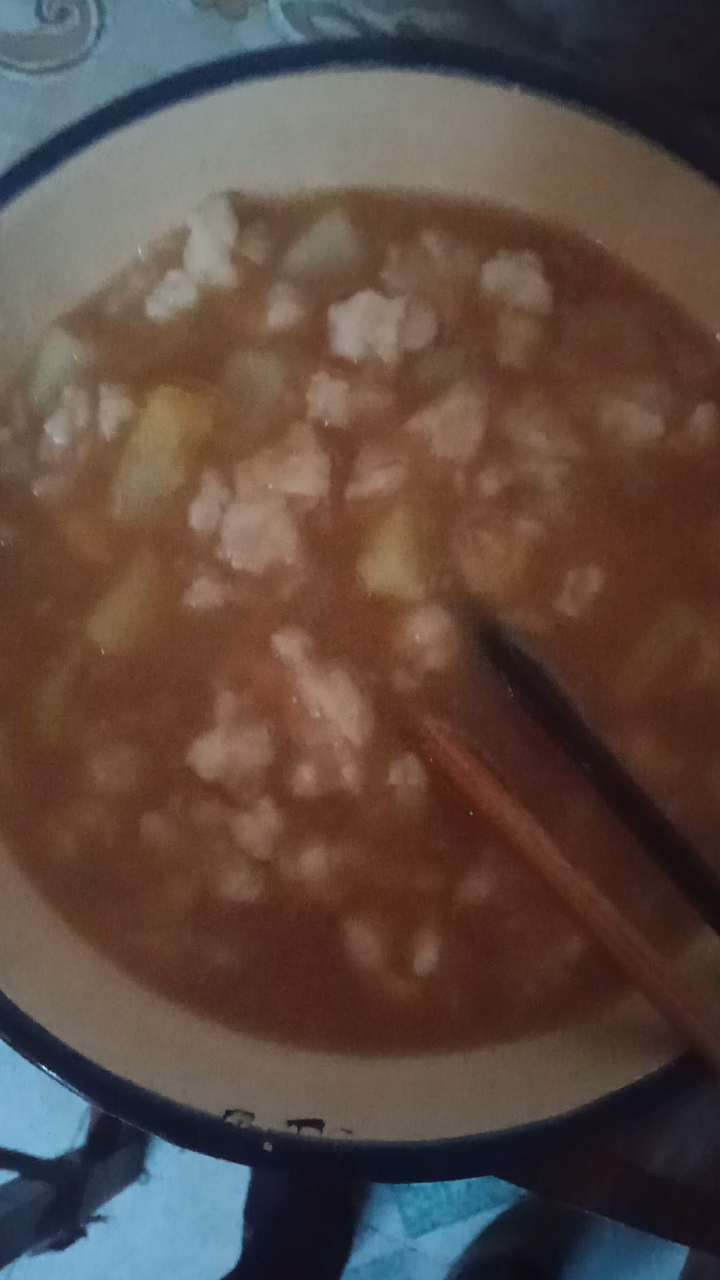 土豆拌汤南瓜馅包子