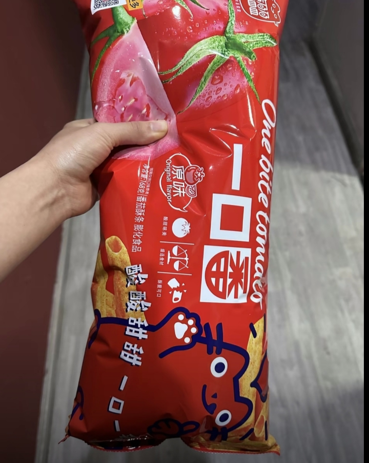 喜盈盈一口番浓郁番茄味虾条大包网红零食推荐
