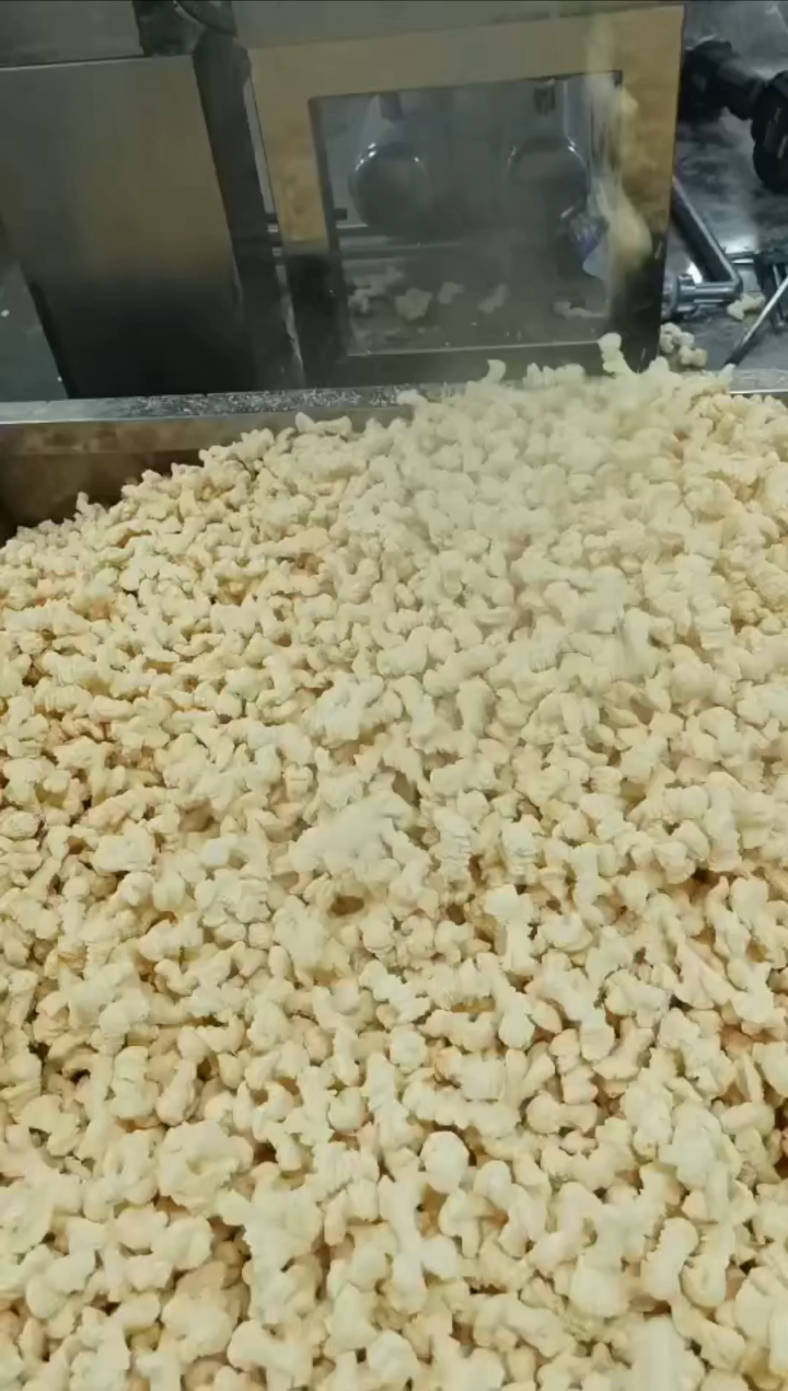 非油炸膨化食品生产线 膨化食品设备 玉米鸡米花零食设备