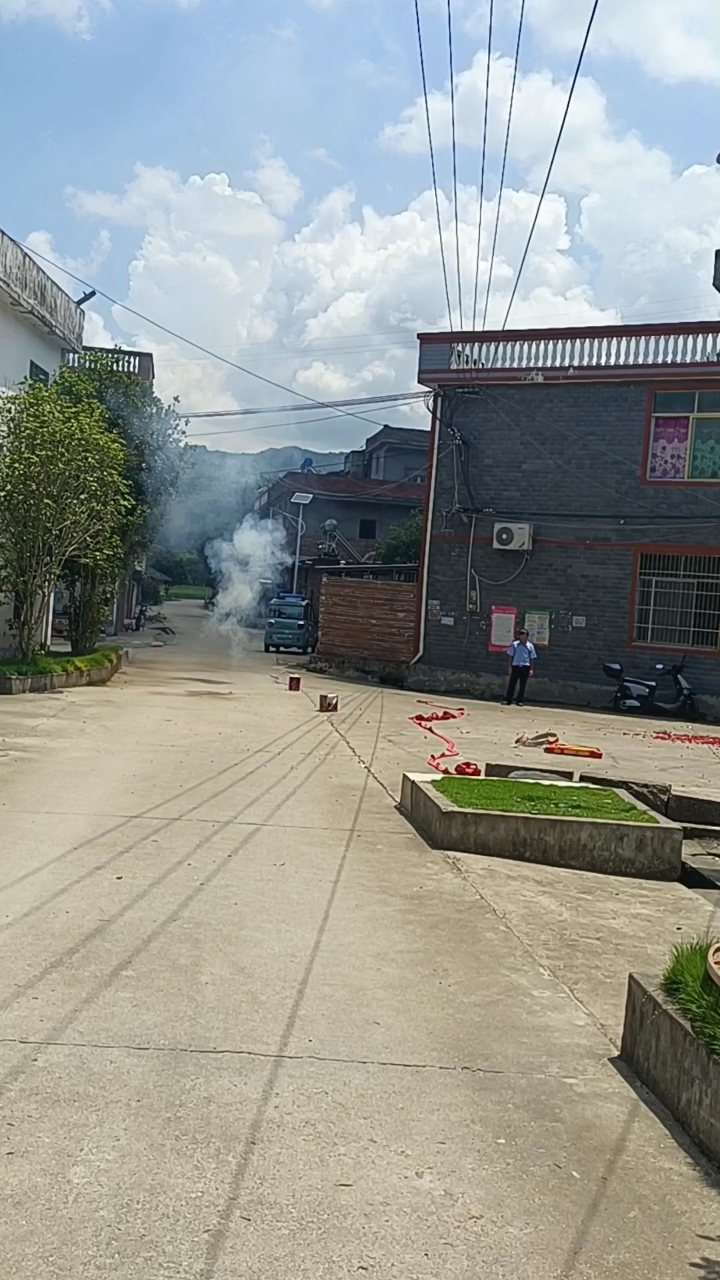 鲤鱼跳龙门:金榜题名的启示