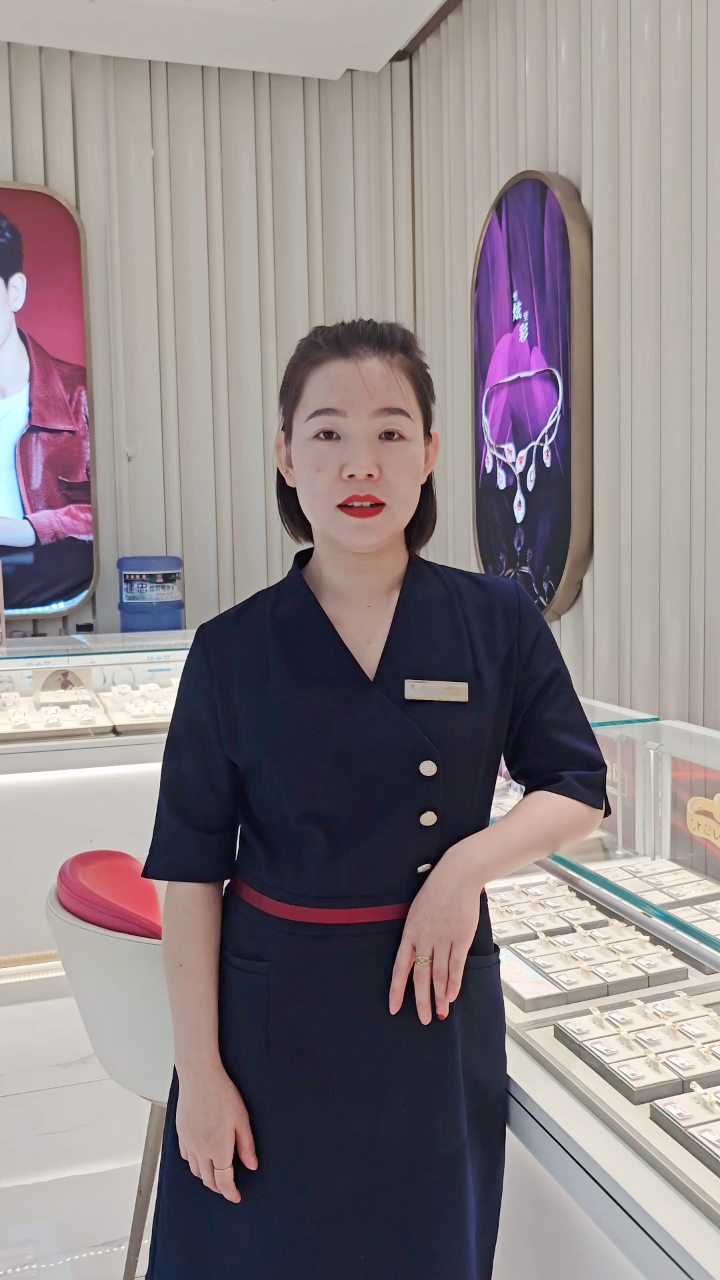 老板任务:拍段子秀周大生