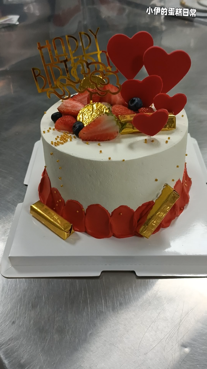 红色爱心蛋糕,动物奶油男士生日蛋糕