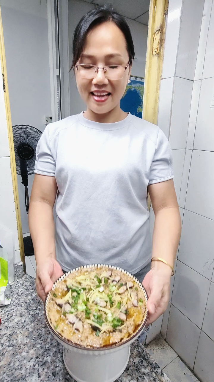 咸鱼新吃法:蒸肉饼美味下饭