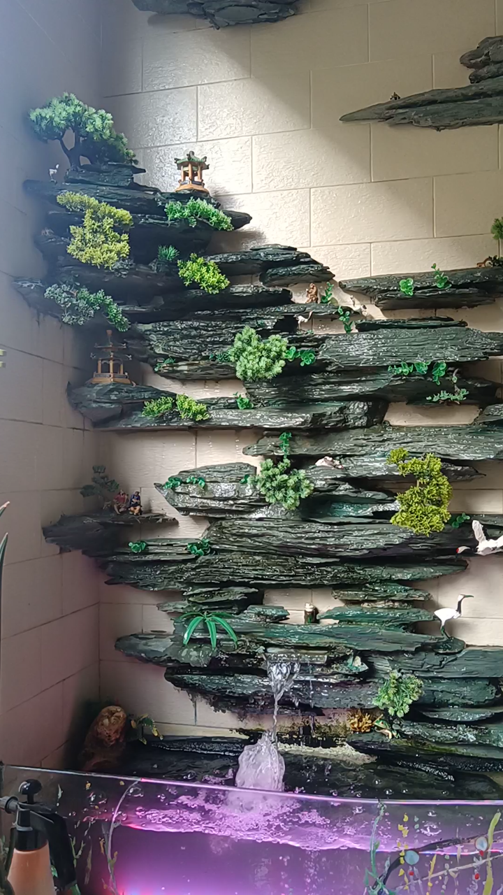 美丽的山水壁景鱼缸